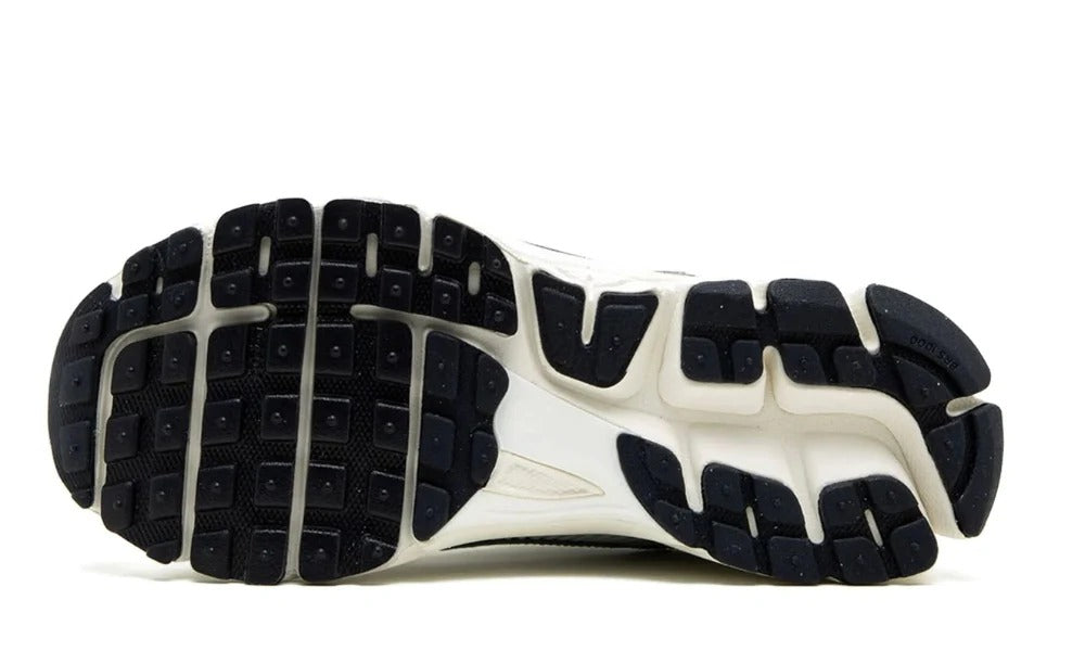 Air Zoom Vomero 5 'Photon Dust Metallic Silver'