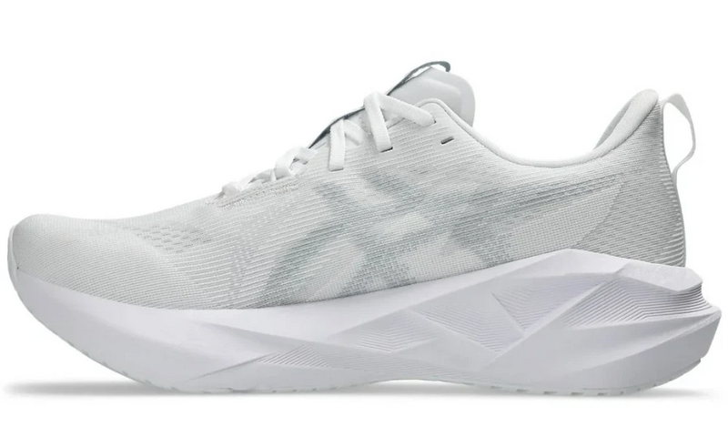 Asics Novablast 5 'White / Piedmont Grey'